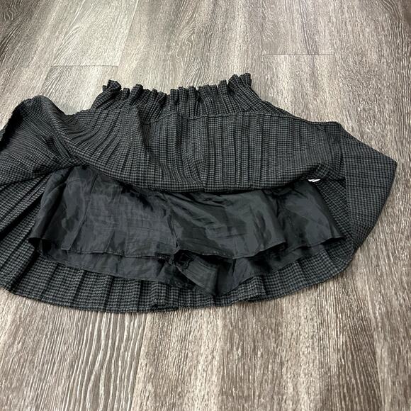 EUC Zara Pleated Houndstooth Mini Skirt Black Gray Ruffled Waist Size Small - Picture 10 of 16